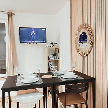 Chaleureux T2 Au Style Vintage - Rue Gratuite Apartment อาเมียงส์ ภายนอก รูปภาพ